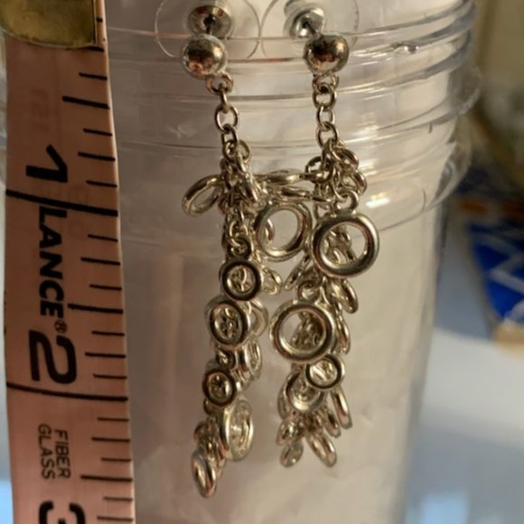 Little Silver Circles dangling earring - Picture 5 of 5